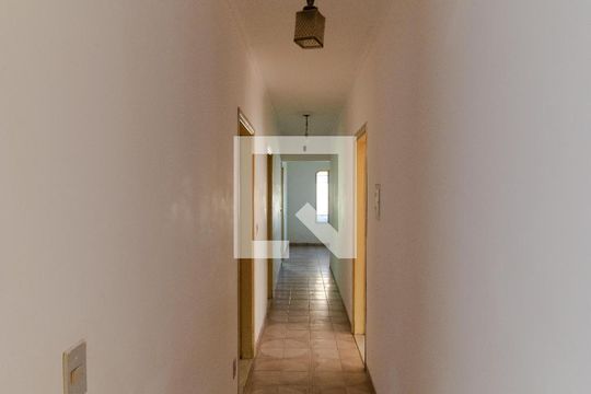 Corredor de casa à venda com 4 quartos, 140m² em Jardim Campos Eliseos, Campinas