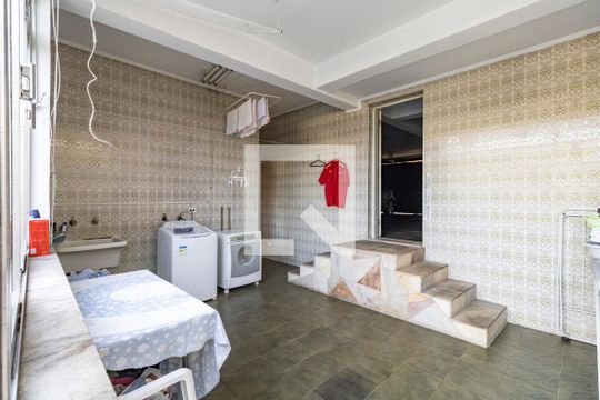 Área de Serviço de casa à venda com 3 quartos, 290m² em Jardim da Gloria, São Paulo