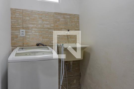Cozinha e Área de Serviço de apartamento à venda com 1 quarto, 45m² em Jardim Floresta, Porto Alegre