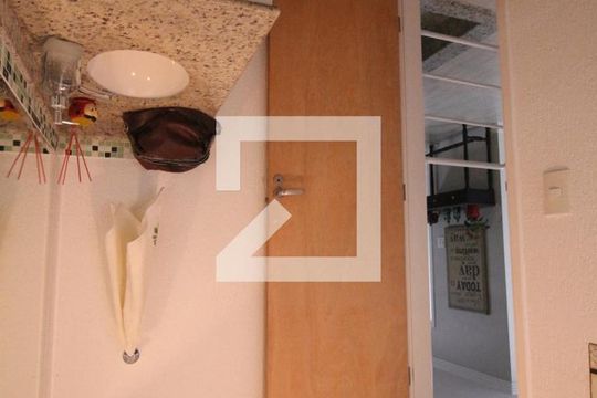  Banheiro de casa de condomínio à venda com 3 quartos, 220m² em Santa Teresinha, São Paulo