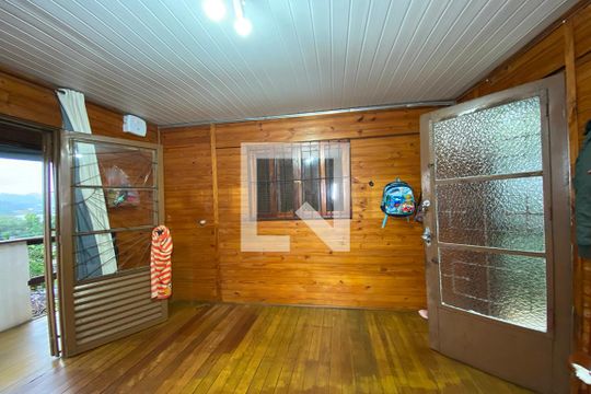 Sala de casa à venda com 2 quartos, 120m² em Liberdade, Novo Hamburgo