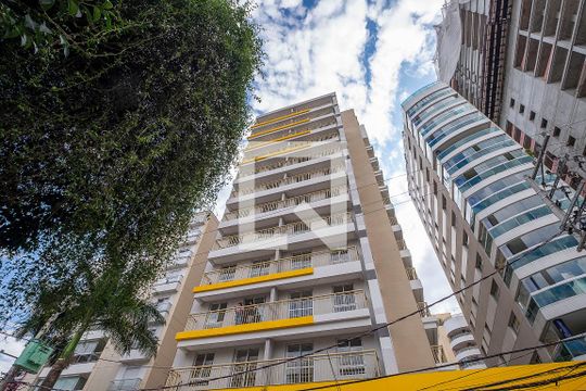 Fachada de kitnet/studio para alugar com 1 quarto, 25m² em Pinheiros, São Paulo