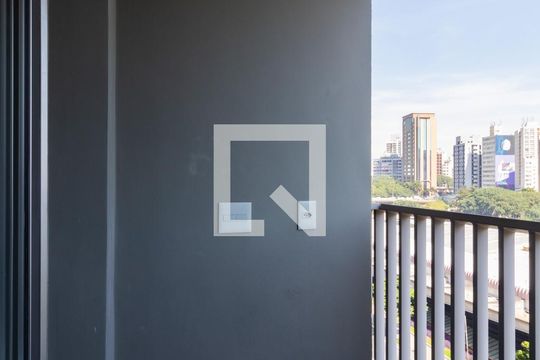 Sacada de kitnet/studio para alugar com 1 quarto, 15m² em Liberdade, São Paulo