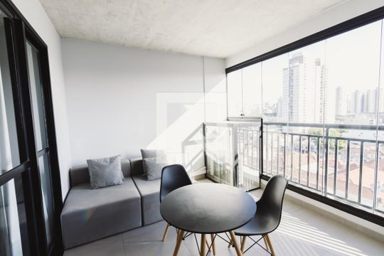 Varanda de kitnet/studio para alugar com 1 quarto, 36m² em Bom Retiro, São Paulo