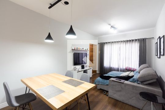 Casa para alugar com 2 quartos, 150m² em Indianópolis, São Paulo