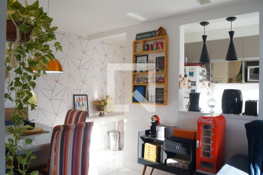 Sala de apartamento à venda com 2 quartos, 46m² em Encantado, Rio de Janeiro