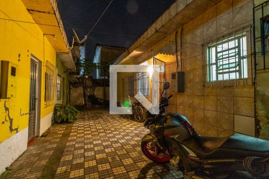 Garagem de casa de condomínio para alugar com 1 quarto, 50m² em Ocian, Praia Grande