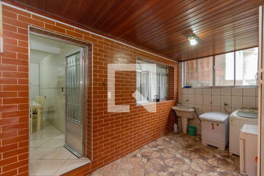 Lavanderia de casa à venda com 3 quartos, 400m² em Jardim São Luís, São Paulo