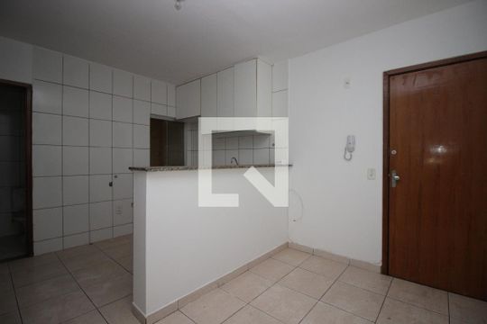 Sala de apartamento para alugar com 2 quartos, 60m² em Guará Ii, Brasília