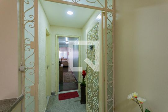 Hall de entrada de apartamento à venda com 3 quartos, 120m² em Tijuca, Rio de Janeiro