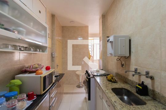Cozinha  de apartamento à venda com 3 quartos, 120m² em Tijuca, Rio de Janeiro