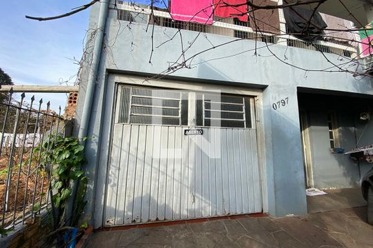 Garagem de casa à venda com 6 quartos, 210m² em Scharlau, São Leopoldo