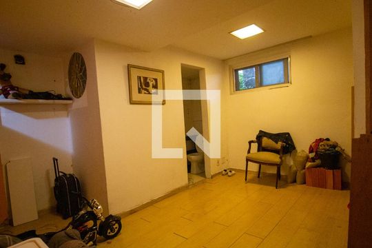 Quarto de Serviço de casa de condomínio à venda com 3 quartos, 200m² em Recreio dos Bandeirantes, Rio de Janeiro