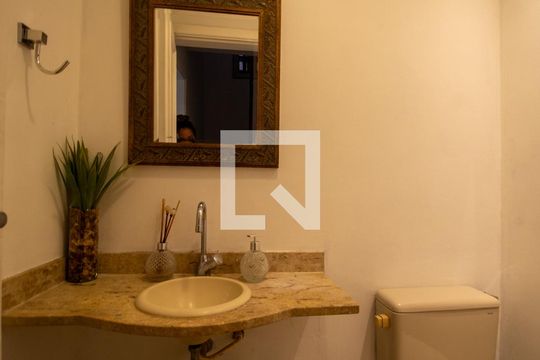 Lavabo de casa de condomínio à venda com 3 quartos, 200m² em Recreio dos Bandeirantes, Rio de Janeiro