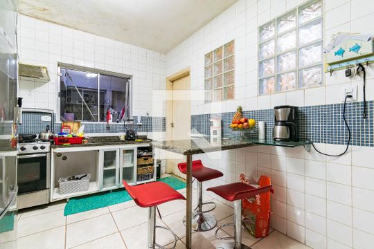 Cozinha de casa à venda com 4 quartos, 205m² em Saúde, São Paulo