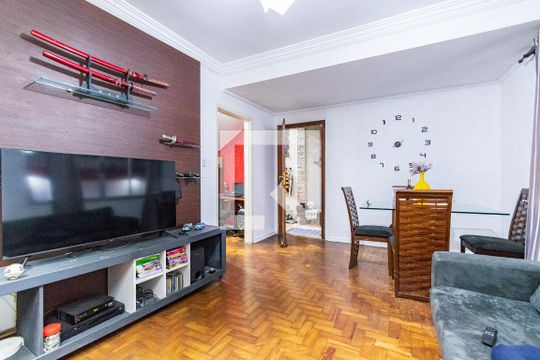 Sala de casa à venda com 4 quartos, 205m² em Saúde, São Paulo