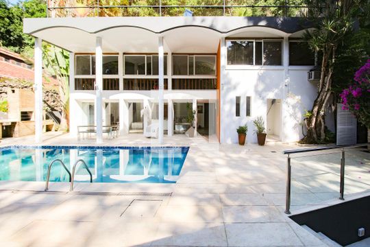 Fachada de casa de condomínio à venda com 4 quartos, 550m² em Gávea, Rio de Janeiro