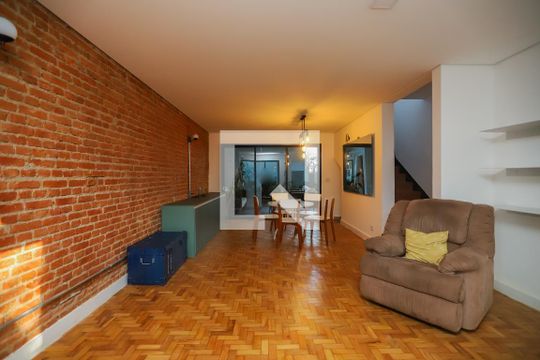 Sala de casa à venda com 4 quartos, 200m² em Vila Romana, São Paulo