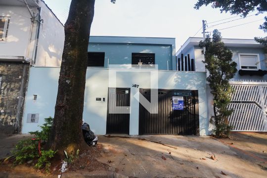 Fachada de casa à venda com 4 quartos, 200m² em Vila Romana, São Paulo