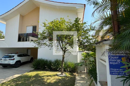 Fachada de casa de condomínio para alugar com 4 quartos, 320m² em Alphaville, Santana de Parnaíba