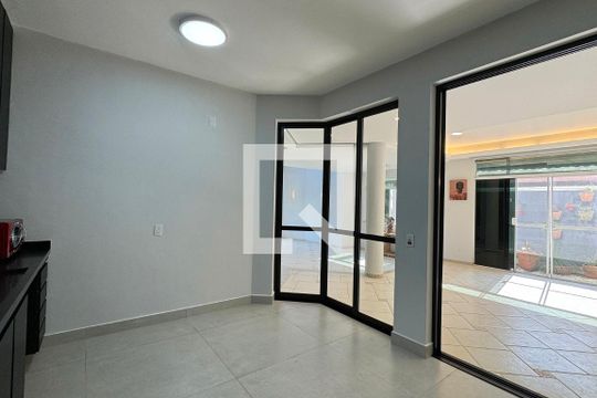 Cozinha de casa de condomínio para alugar com 4 quartos, 320m² em Alphaville, Santana de Parnaíba