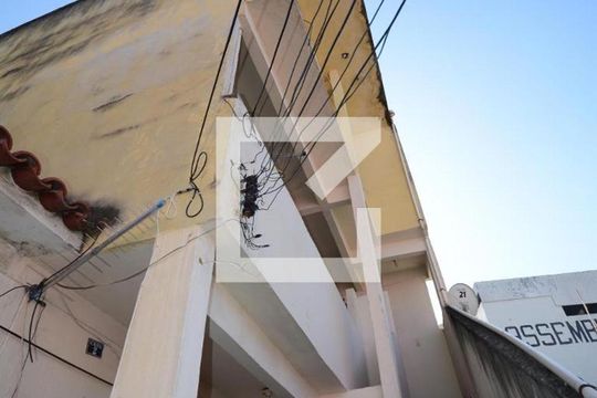 Fachada de apartamento à venda com 2 quartos, 75m² em Brás de Pina, Rio de Janeiro