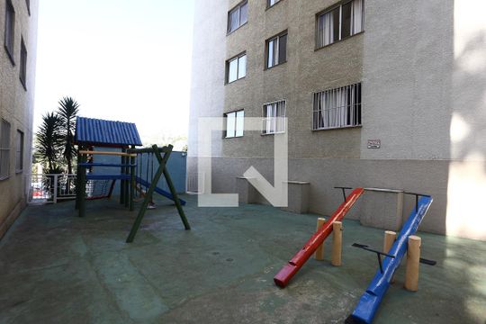 Playground de apartamento para alugar com 3 quartos, 60m² em Parque Munhoz, São Paulo