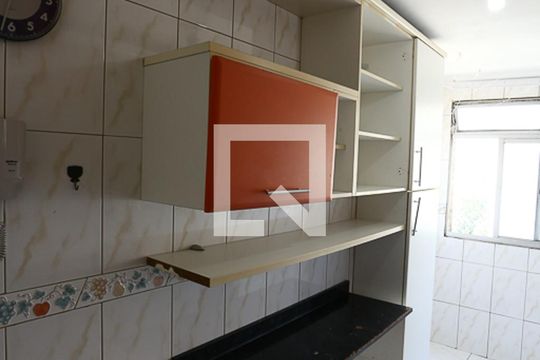 Cozinha de apartamento para alugar com 3 quartos, 60m² em Parque Munhoz, São Paulo