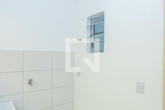 Área de Serviço de casa para alugar com 1 quarto, 30m² em Jardim Regina, São Paulo