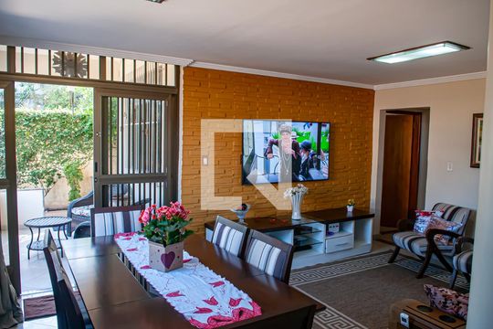 sala de casa à venda com 4 quartos, 600m² em Curicica, Rio de Janeiro