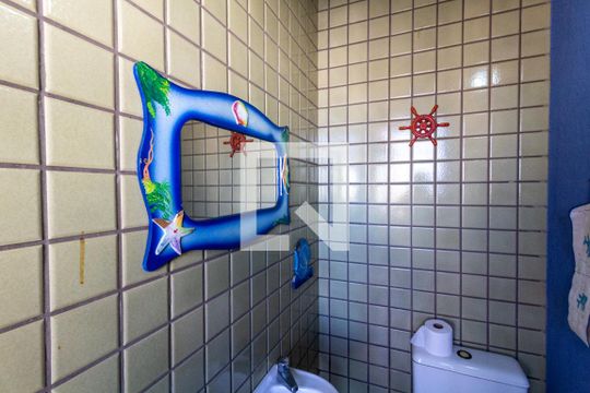 Detalhe do banheiro do salão de apartamento para alugar com 4 quartos, 680m² em Aviação, Praia Grande