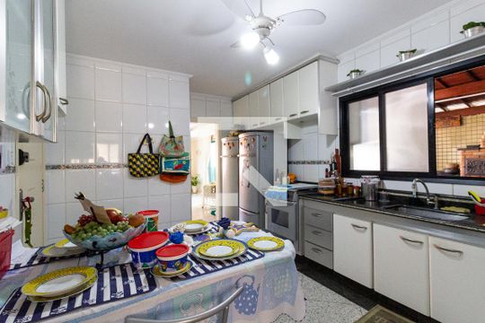 Cozinha de apartamento para alugar com 4 quartos, 680m² em Aviação, Praia Grande