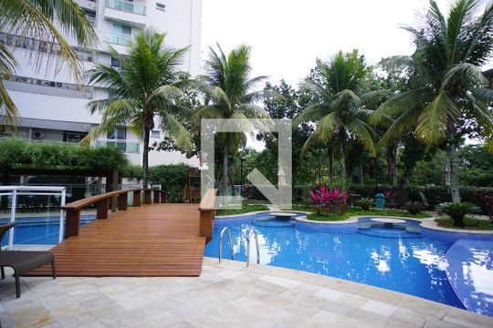 Área comum - Piscina de apartamento para alugar com 3 quartos, 112m² em Barra da Tijuca, Rio de Janeiro