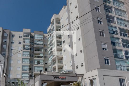 Fachada de kitnet/studio para alugar com 1 quarto, 38m² em Jardim das Acácias, São Paulo