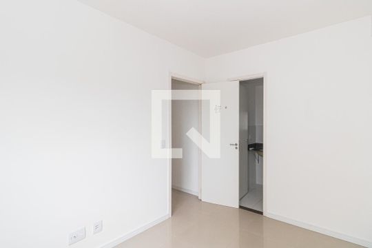 Quarto 1 suite de apartamento para alugar com 2 quartos, 55m² em Farrapos, Porto Alegre