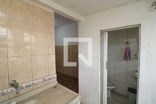 Cozinha de casa para alugar com 1 quarto, 25m² em Parque São Rafael, São Paulo
