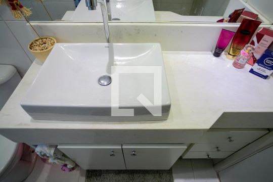 Banheiro de apartamento para alugar com 2 quartos, 62m² em Casa Verde Alta, São Paulo