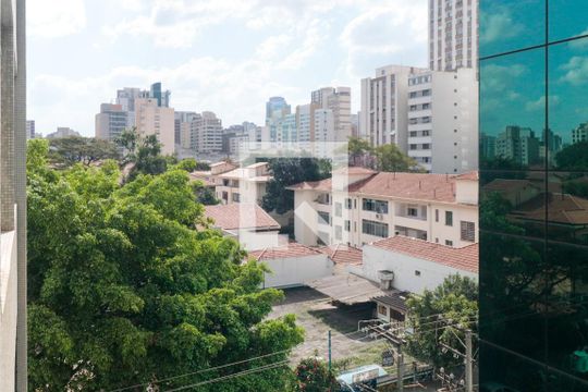 Vista de apartamento à venda com 3 quartos, 97m² em Pinheiros, São Paulo