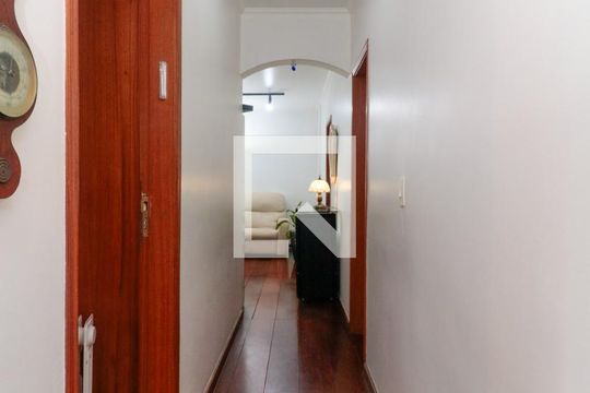 Corredor de apartamento à venda com 3 quartos, 97m² em Pinheiros, São Paulo
