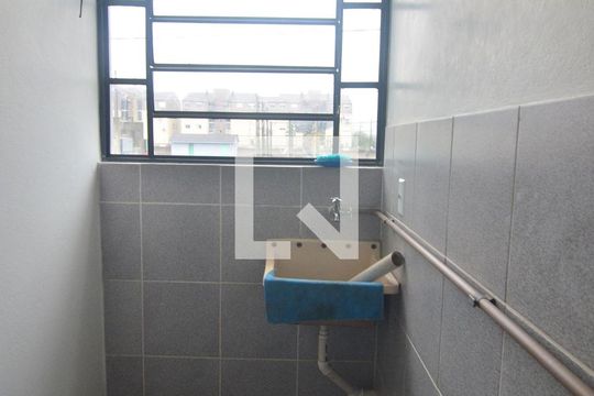 Área de serviço de apartamento para alugar com 2 quartos, 52m² em Igara, Canoas