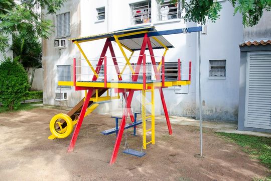 Playground de apartamento para alugar com 2 quartos, 52m² em Igara, Canoas