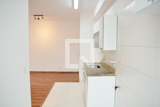 Cozinha de apartamento para alugar com 2 quartos, 55m² em Jardim Barbacena, Cotia