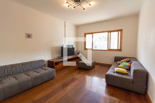 Sala de TV de casa à venda com 4 quartos, 600m² em Butantã, São Paulo