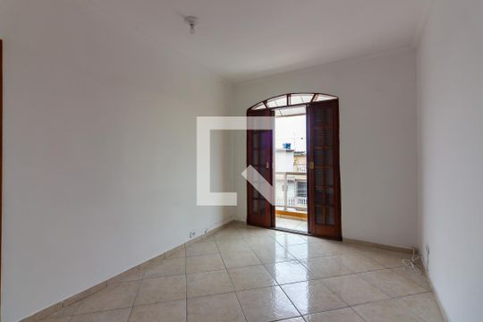 Casa para alugar com 4 quartos, 120m² em Veloso, Osasco