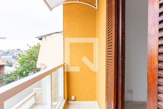 Varanda de casa para alugar com 4 quartos, 120m² em Veloso, Osasco