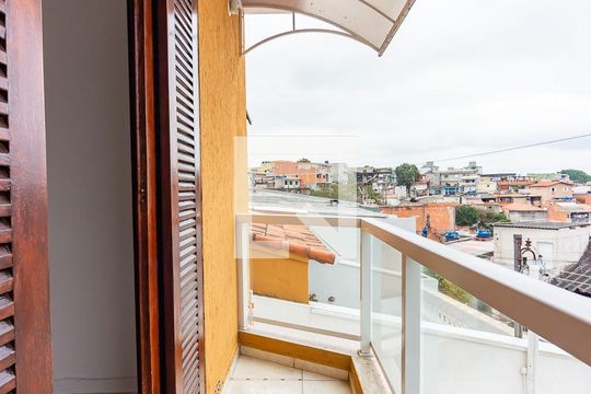 Varanda de casa para alugar com 4 quartos, 120m² em Veloso, Osasco