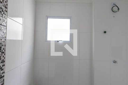 Banheiro Social de apartamento para alugar com 1 quarto, 35m² em Vila Esperança, São Paulo