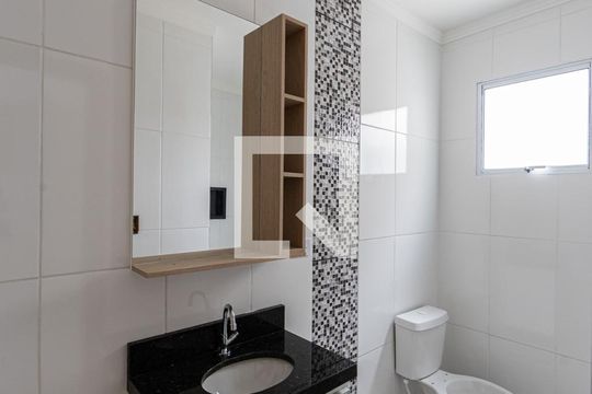 Banheiro Social de apartamento para alugar com 1 quarto, 35m² em Vila Esperança, São Paulo