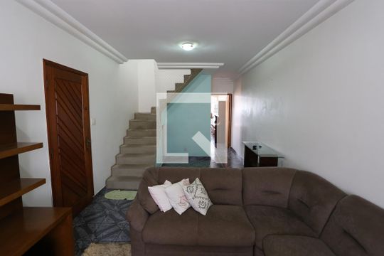 Sala de casa à venda com 3 quartos, 190m² em Itaquera, São Paulo