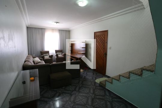 Casa à venda com 3 quartos, 190m² em Itaquera, São Paulo